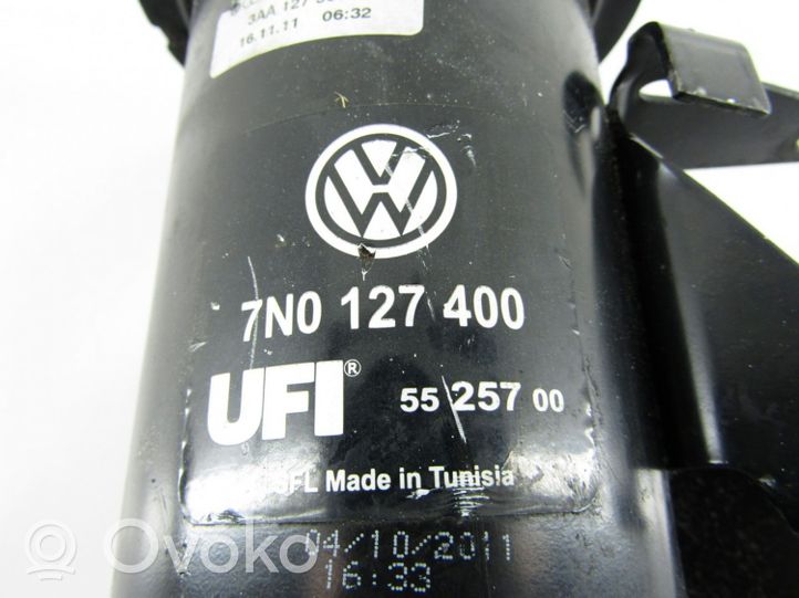 Volkswagen PASSAT B7 Fuel filter housing 