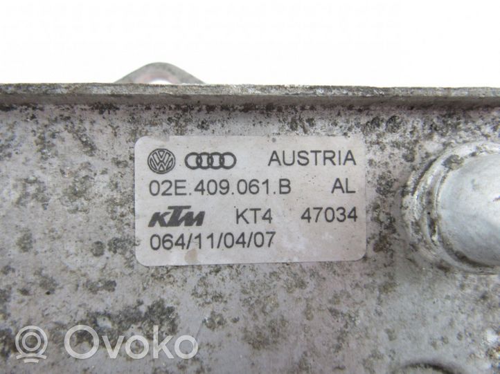 Audi TT TTS Mk2 Eļļas filtra turētājs / dzesētājs 