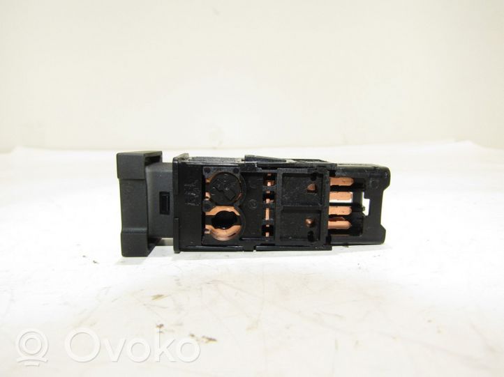 KIA Venga ESP (stability program) switch 