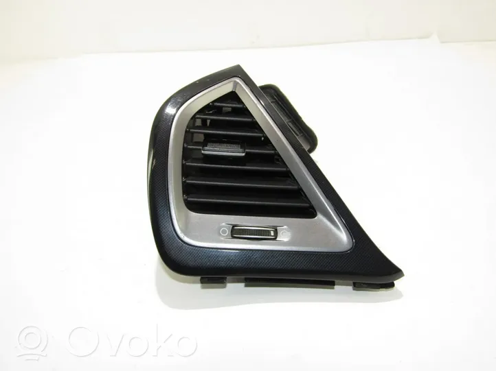 Hyundai Santa Fe Dash center air vent grill 