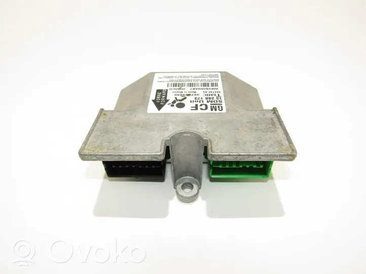 Opel Zafira B Airbag control unit/module 