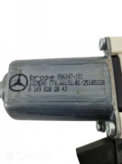 Mercedes-Benz B W245 Motorino alzacristalli della portiera posteriore 