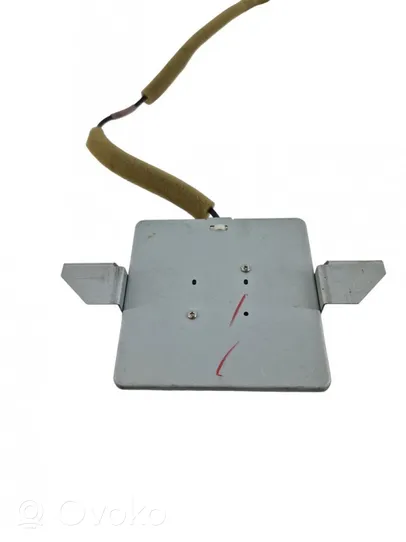 Toyota Prius (NHW20) Antenna GPS 