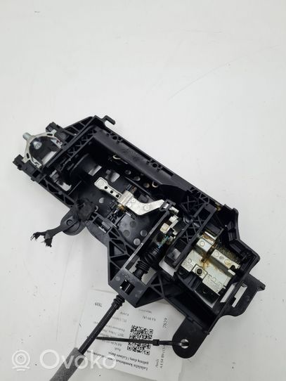 Audi A4 S4 B9 Takaoven ulkokahvan kehys 8W0837811A