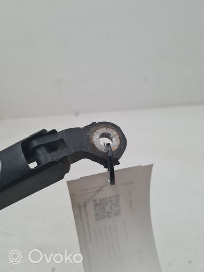 Volkswagen Golf Plus Rear wiper blade arm 