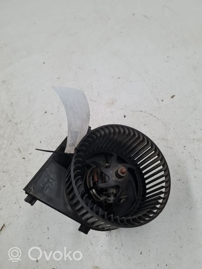 Volkswagen Golf IV Heater fan/blower 657880E