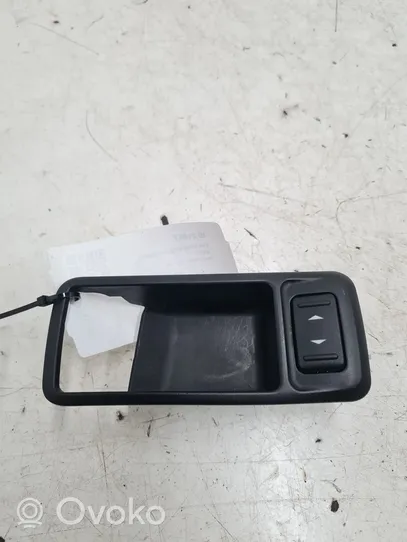 Ford C-MAX I Electric window control switch 