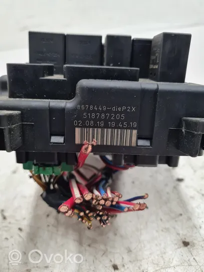 Volvo S60 Fuse module 518787205