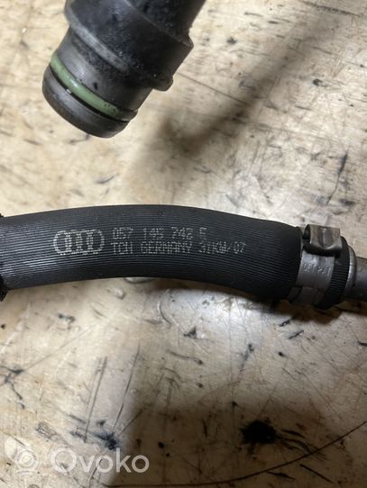 Audi Q7 4L Durite de refroidissement tube 057145742E