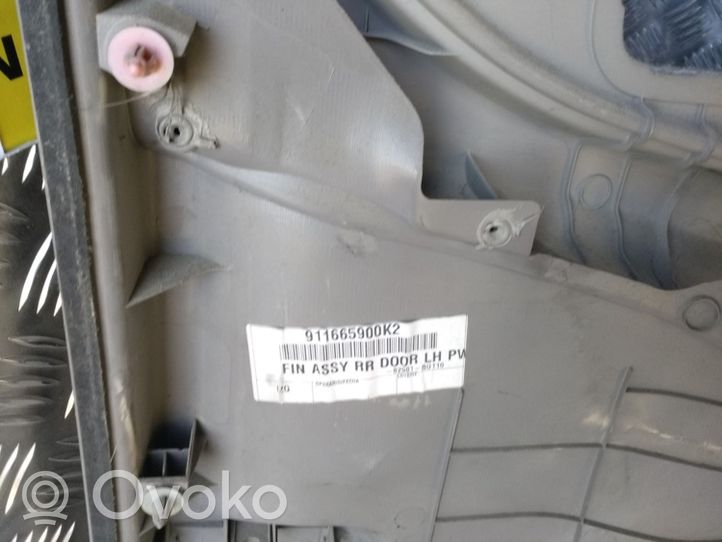 Nissan Almera Tino Apmušimas galinių durų (obšifke) 82901BU010