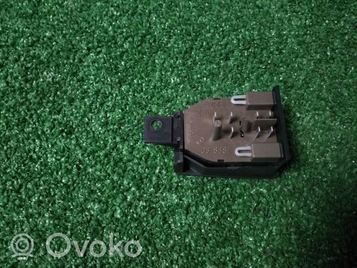 Audi A6 S6 C4 4A Wing mirror switch 4A0959565