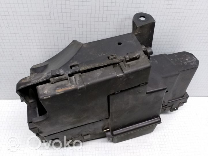 Citroen Xantia Kita variklio skyriaus detalė 9619708780