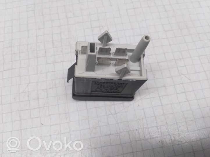 Audi A4 S4 B5 8D Interruptor de control de altura del faro delantero 8D0941301