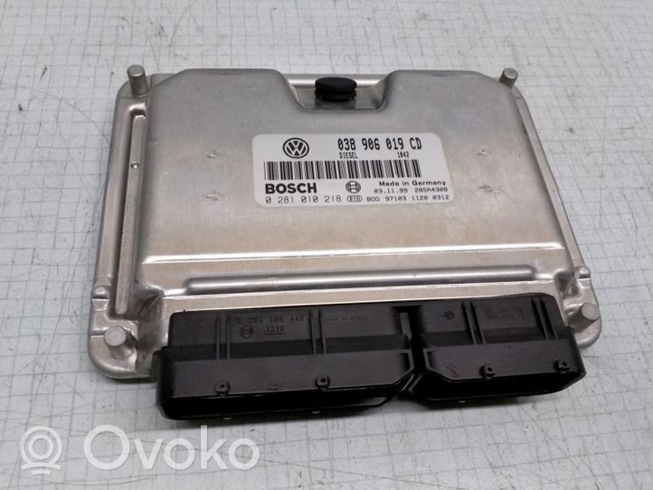 Volkswagen PASSAT B5 Moottorinohjausyksikön sarja ja lukkosarja 038906019CD