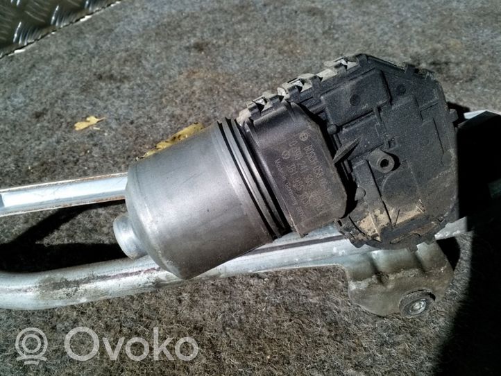 Volkswagen PASSAT B5.5 Motor y varillaje del limpiaparabrisas delantero 0390241505