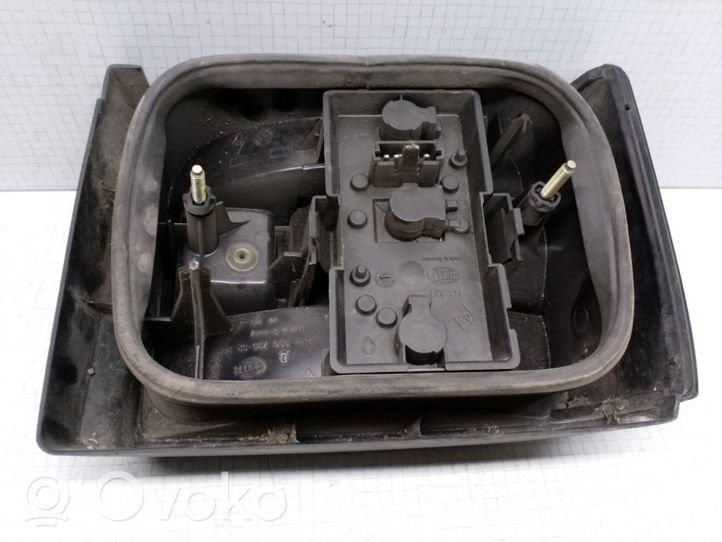 Renault 19 Lampa tylna 7700815980