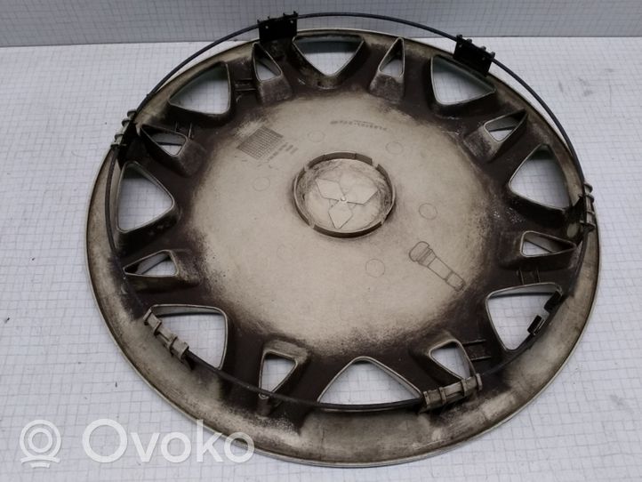 Mitsubishi Carisma R14 wheel hub/cap/trim 72107