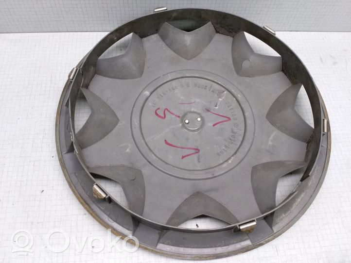 Audi 80 90 S2 B4 R14 wheel hub/cap/trim 