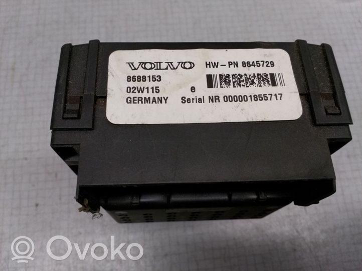 Volvo V70 Fuse module 8645729