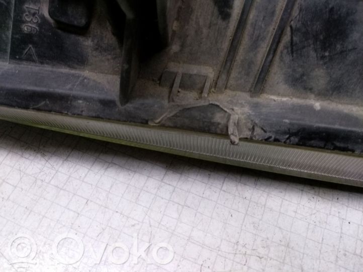 0288092 Peugeot 405 Headlight/headlamp, 15.40 € | RRR 