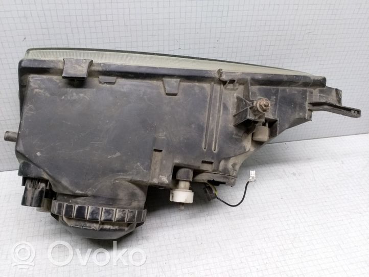 Peugeot 405 Lampa przednia 0288092