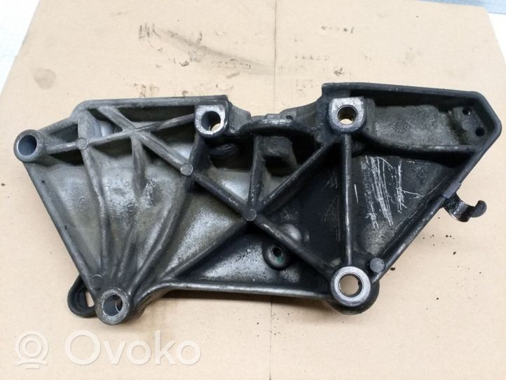 Renault Megane II Altra parte del vano motore 8200100148