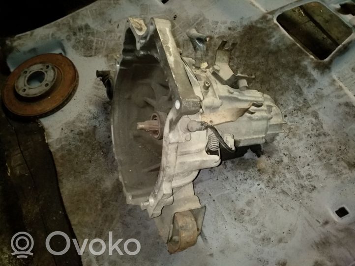 KIA Rio Mechaninė 5 pavarų dėžė 