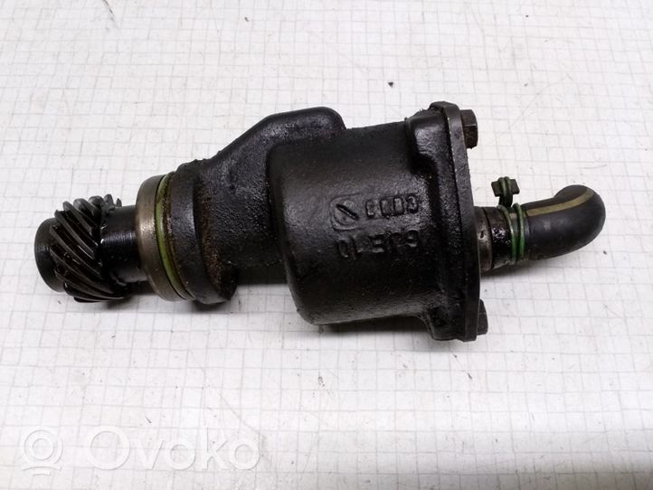 Volkswagen Golf III Pompe à vide 028207A