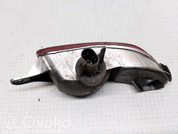 Opel Corsa C Takapuskurin valo 024409338