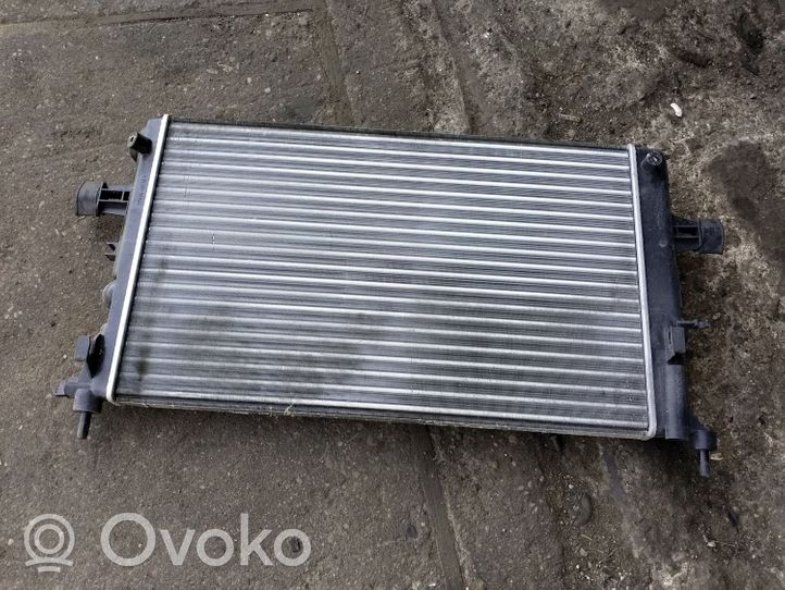 Opel Astra G Dzesēšanas šķidruma radiators 