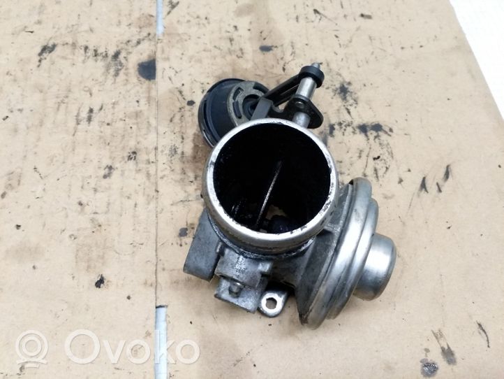 Volkswagen Lupo EGR vožtuvas 038131501E