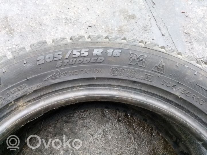 Renault 21 R 16 žieminė su dygliais padanga (-os) MICHELIN