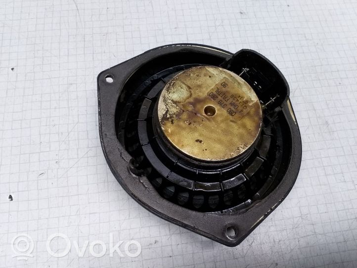 Opel Astra G Takaoven kaiutin 90379280