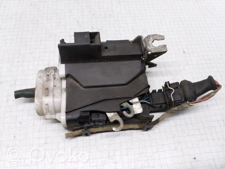 Audi A6 S6 C4 4A Zamek drzwi przednich 4A1837016B