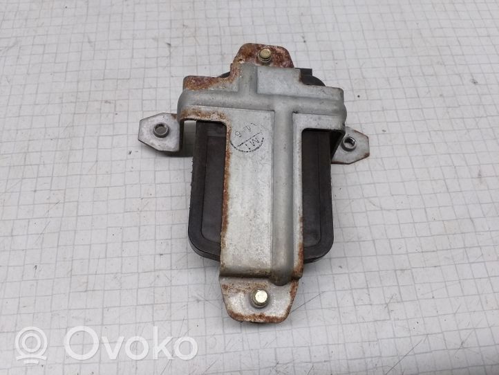 Mitsubishi Galant Motor de bloqueo de puertas MB546739