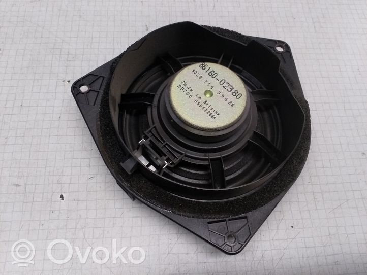 Toyota Corolla E120 E130 Subwoofer-bassokaiutin 8616002380