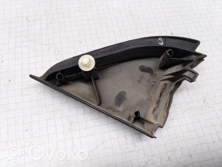 Toyota Corolla E120 E130 Altro elemento di rivestimento della portiera anteriore 6749112460