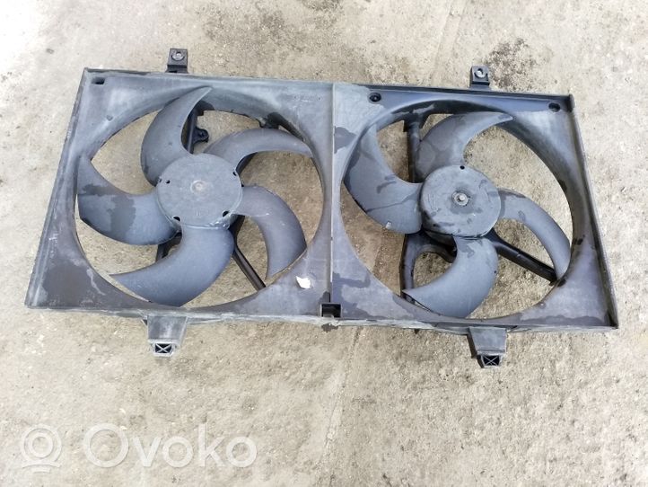 Nissan Almera N16 Radiator cooling fan shroud 8240297