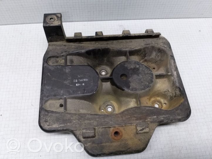 Volkswagen Bora Boîte de batterie 1J0804373A