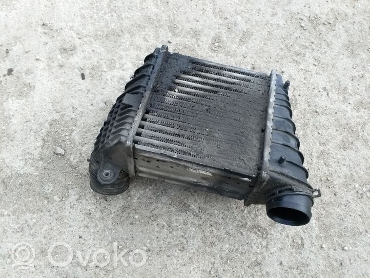 Seat Leon (1M) Chłodnica powietrza doładowującego / Intercooler 1J0145803