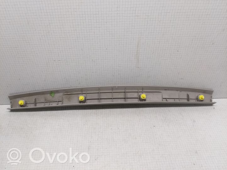 KIA Cerato Muu kynnyksen/pilarin verhoiluelementti 817602F200