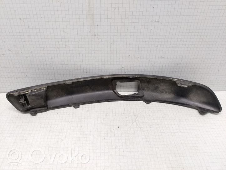 Volkswagen Golf V Moulure sous phares 1K0807717C