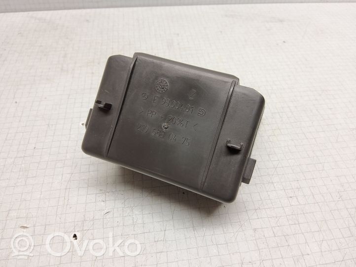 Mercedes-Benz E W210 Boîte à gants de rangement pour console centrale 2106830475