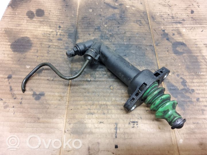 Volkswagen Bora Clutch master cylinder 1J0721261H