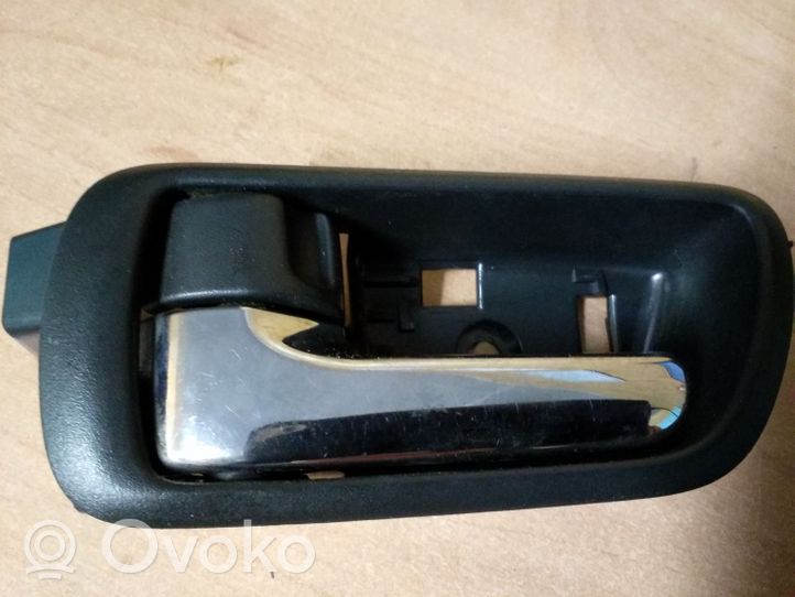 Toyota Corolla Verso E121 Maniglia interna per portiera anteriore 692060F010