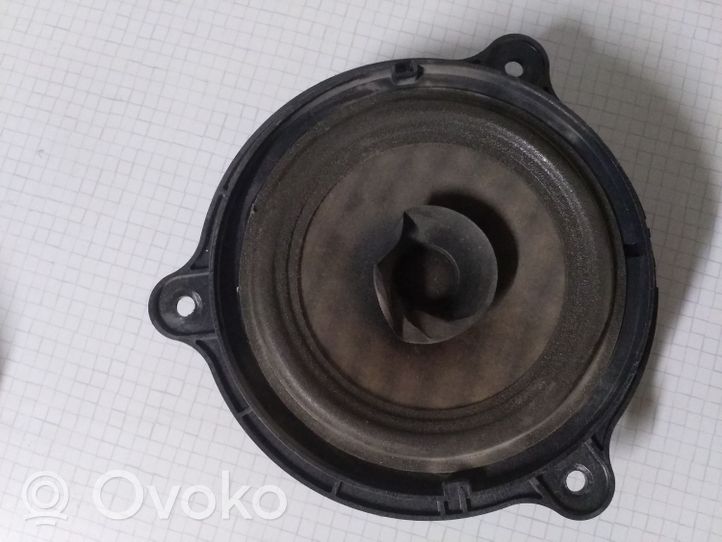 Nissan Primera Głośnik drzwi tylnych 28156AV700