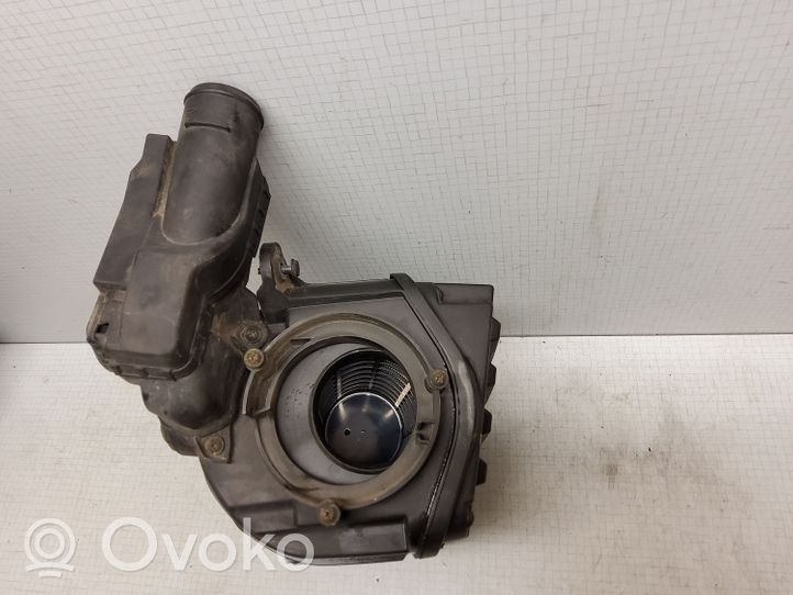 Volkswagen PASSAT B6 Boîtier de filtre à air 1K0129607C