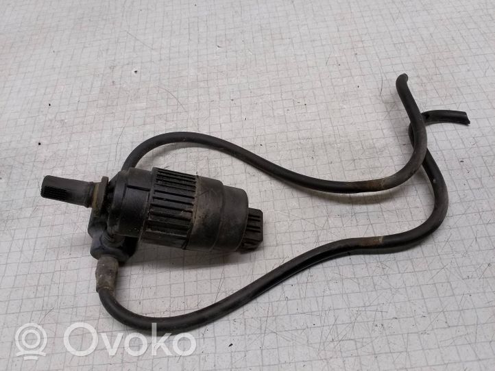 Opel Vectra B Pompa spryskiwacza szyby przedniej / czołowej 090508706