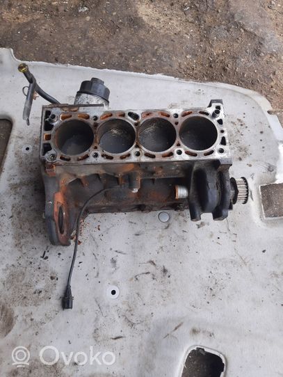 Opel Astra G Engine block 