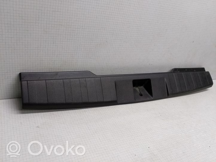 Subaru Outback Bagāžnieka sliekšņa dekoratīvā apdare 95073AJ000